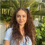 Diplômée d'un master de chimie, future doctorante, donne des cours et aide aux devoirs dans les matières scientifiques